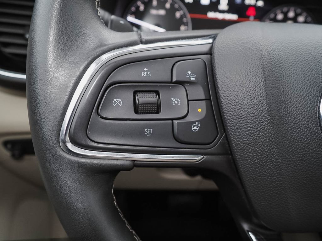 Used 2023 Buick Envision Avenir image 30