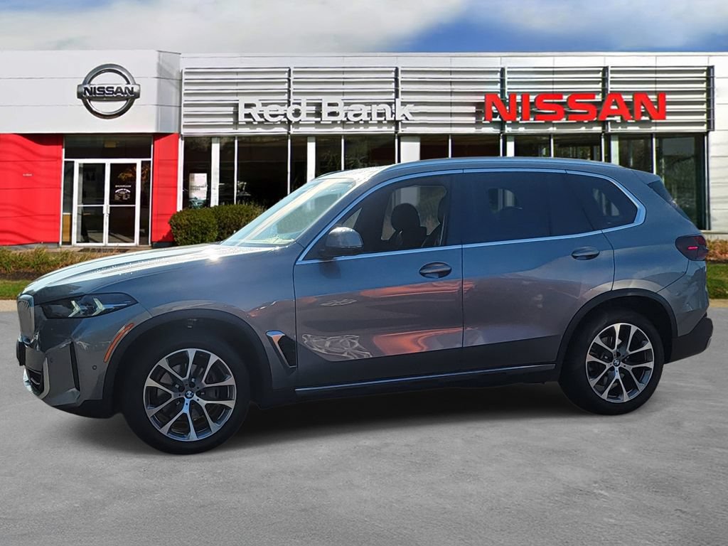 Used 2024 BMW X5 xDrive40i w/ Parking Assistance Package AWD/4WD image 6