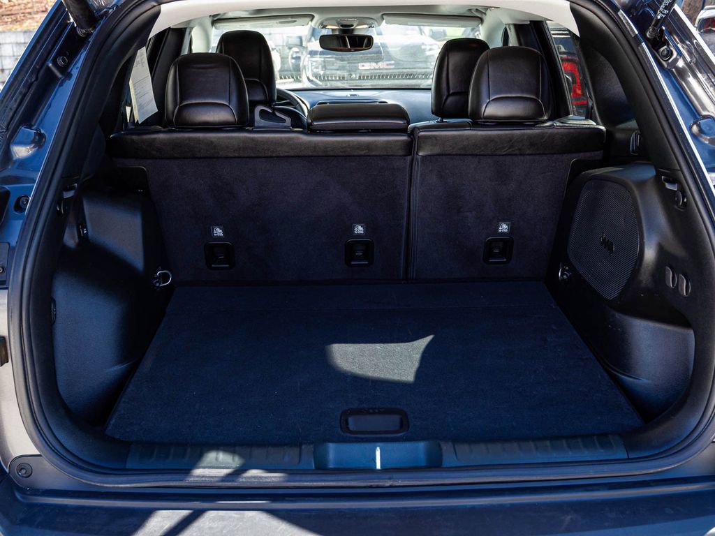 Used 2023 Jeep Cherokee Altitude Lux w/ Lux Elite Package image 35