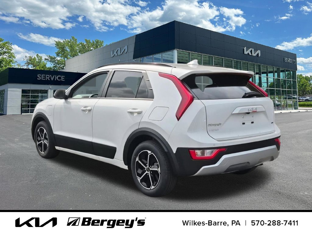 Certified 2025 Kia Niro EX w/ EX Cold Weather Package FWD image 17