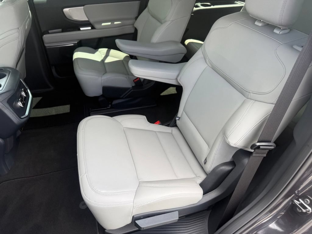 New 2026 Ford Expedition Active AWD/4WD image 37