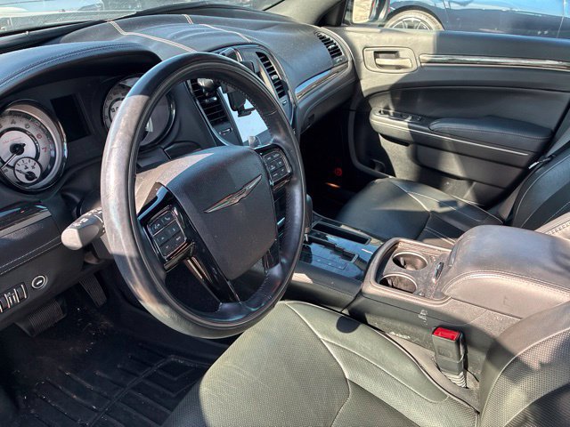 Used 2013 Chrysler 300 C RWD image 8