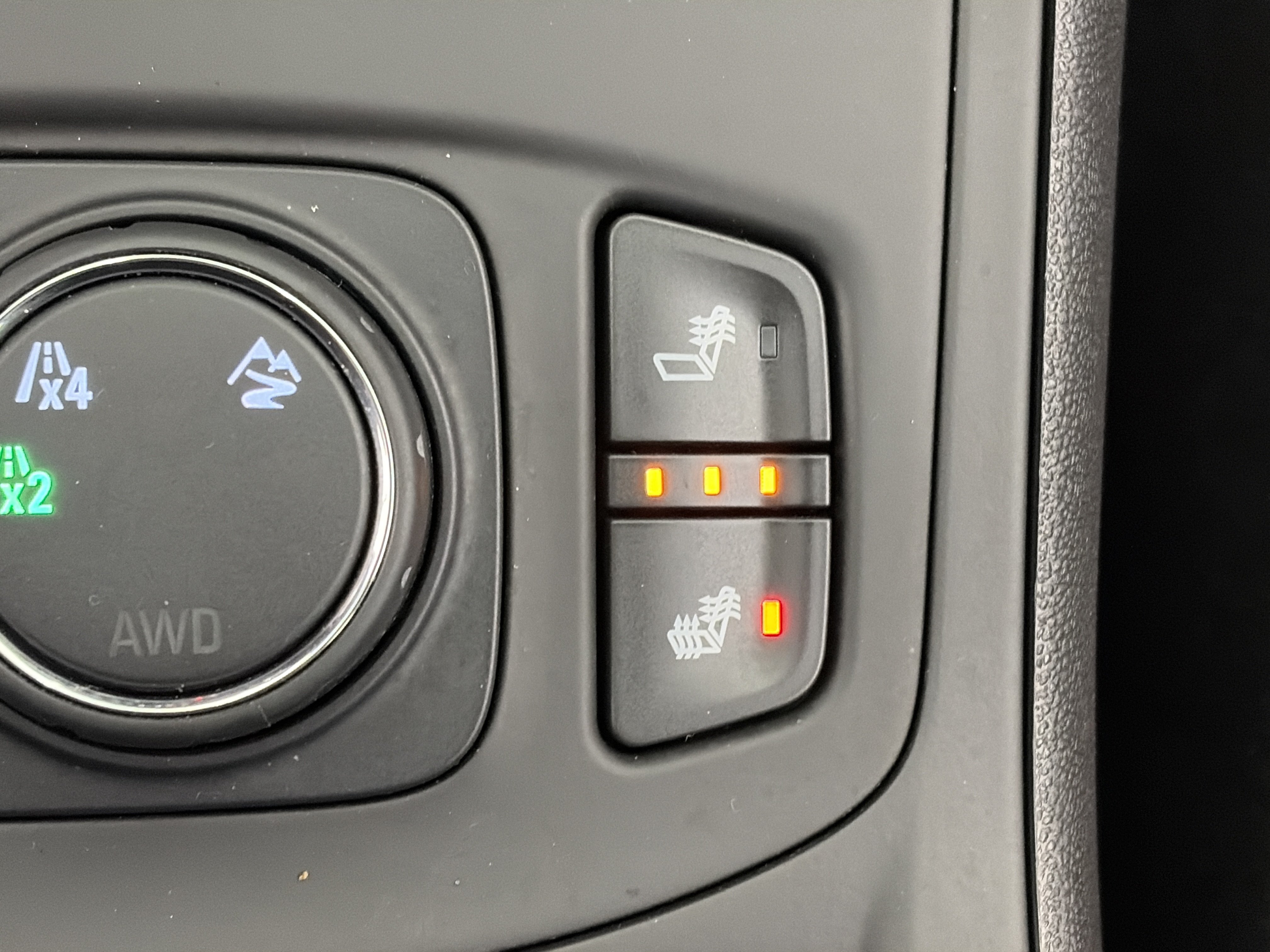 Certified 2024 GMC Terrain SLE w/ Driver Convenience Package AWD/4WD image 30