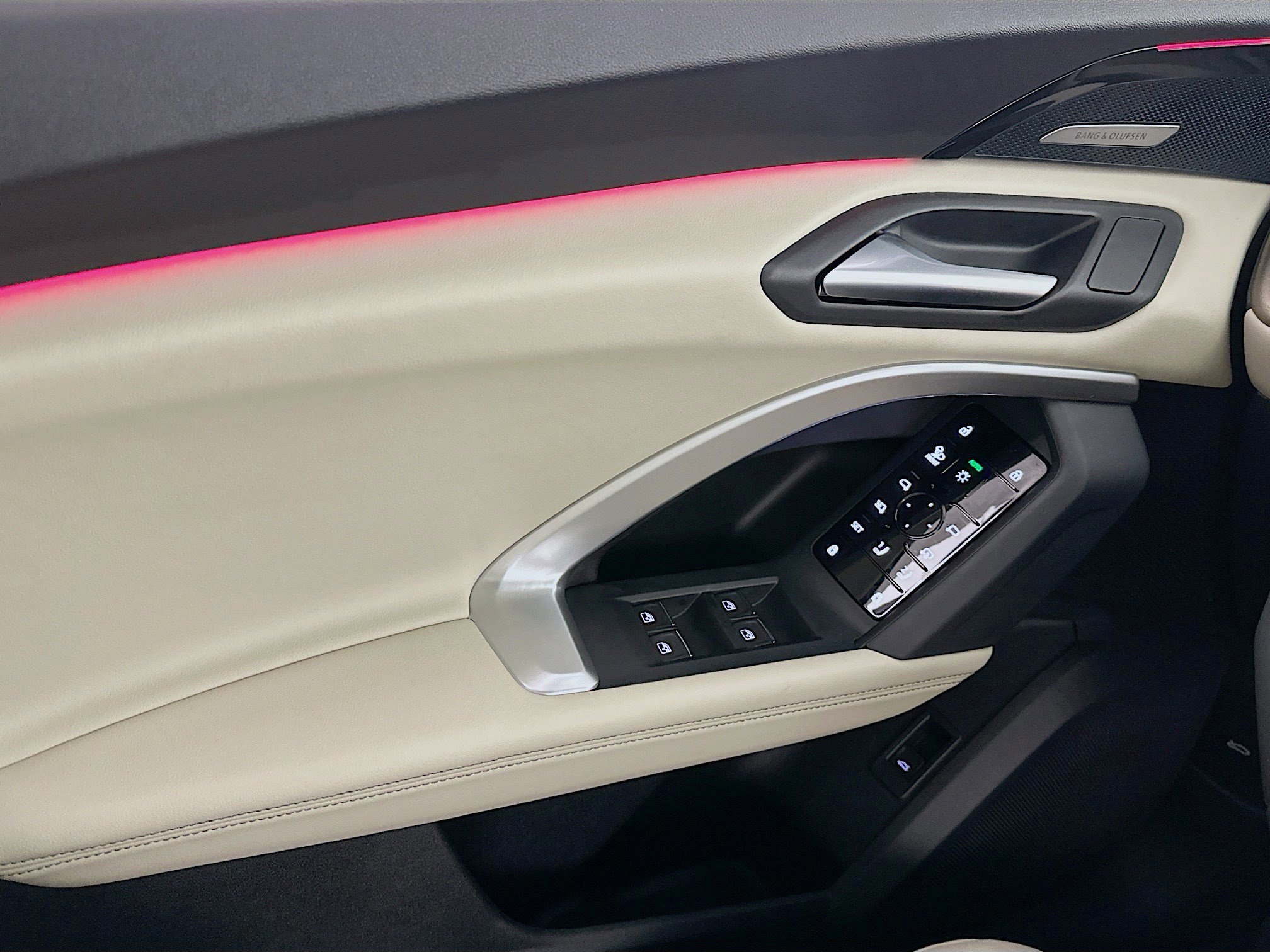 Used 2025 Audi Q5 Prestige image 15