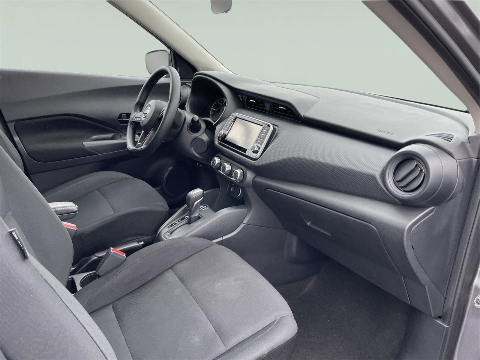 Used 2023 Nissan Kicks S image 20