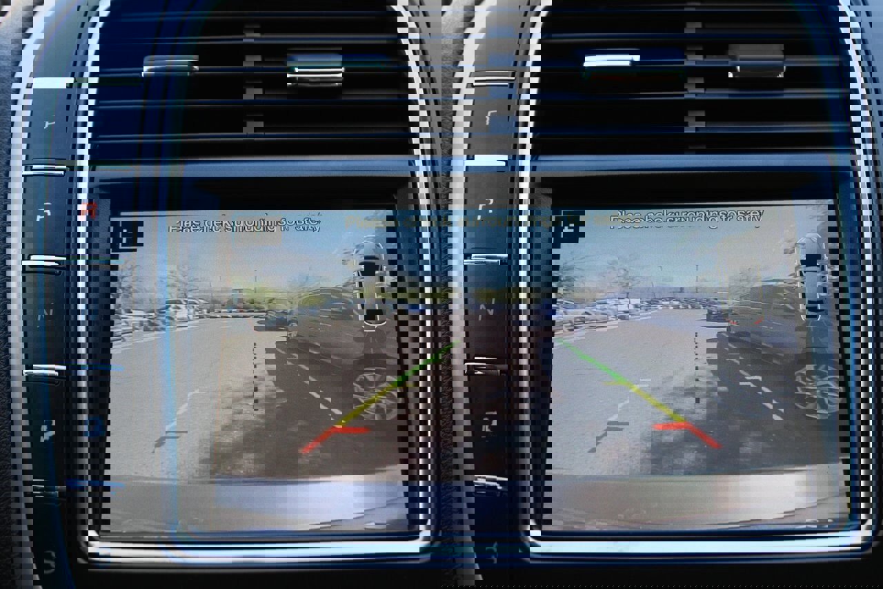 Used 2018 Lincoln MKX Reserve w/ Enhanced Security Package image 24