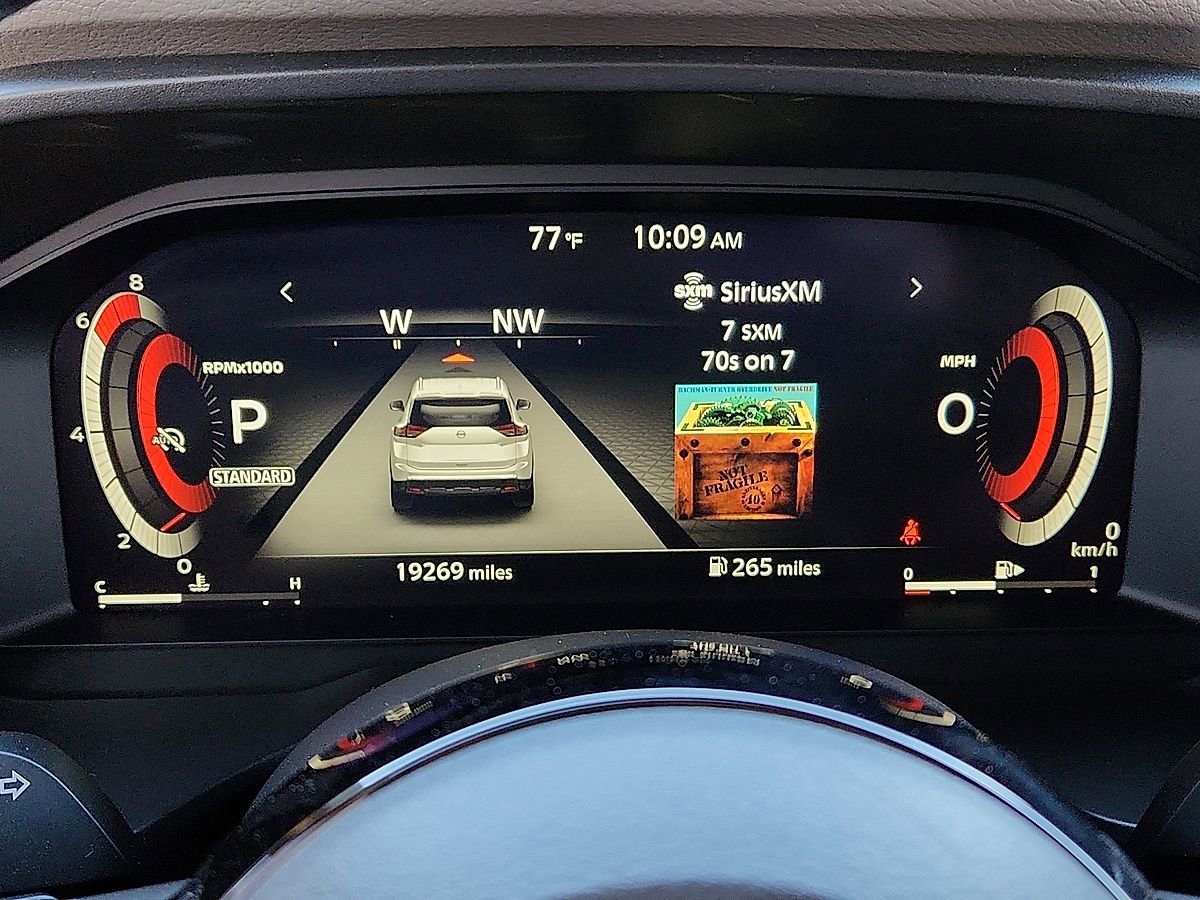 Used 2024 Nissan Rogue SL w/ SL Premium Package image 9