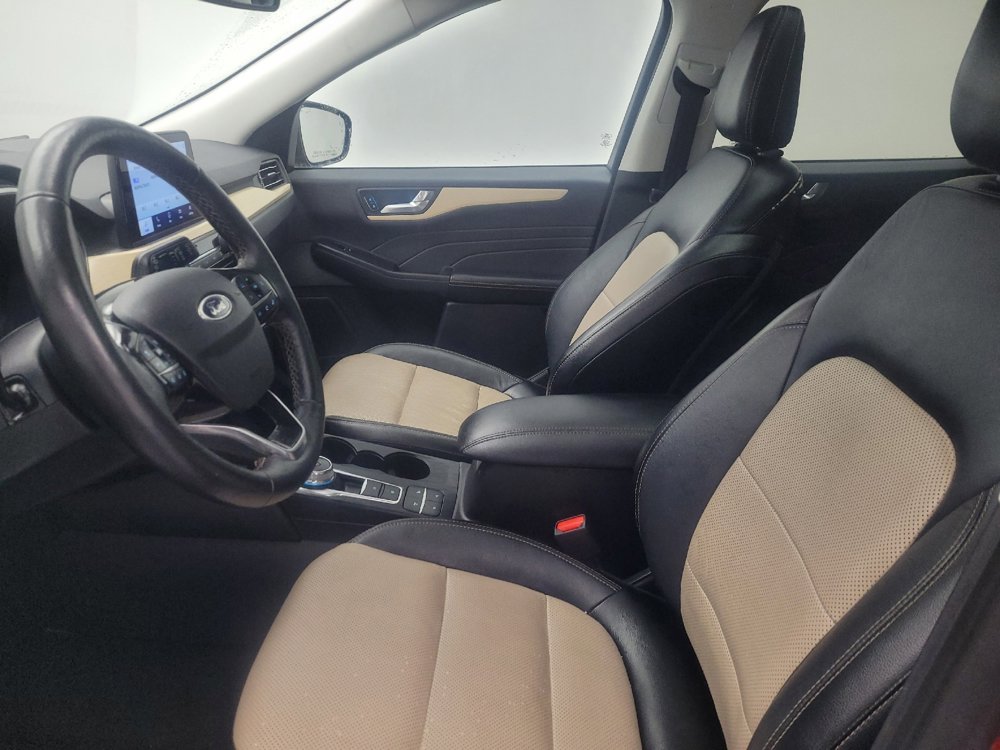 Used 2022 Ford Escape Titanium w/ Titanium Premium Package image 17