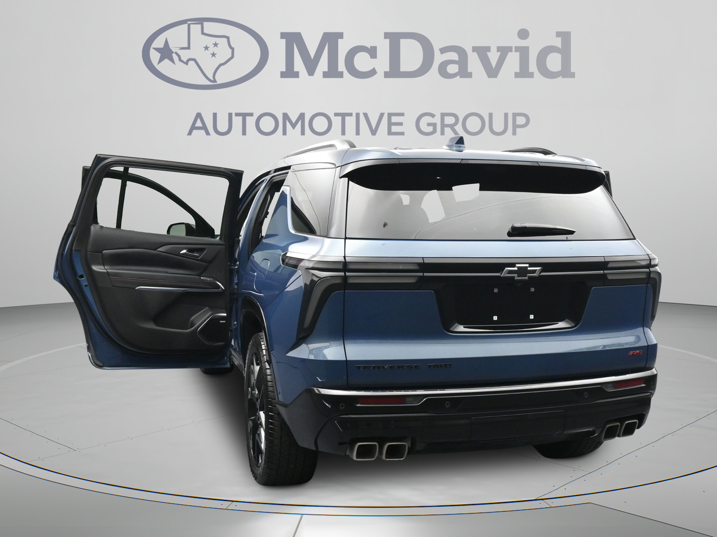 Used 2025 Chevrolet Traverse RS w/ LPO, Cargo Package AWD/4WD image 45