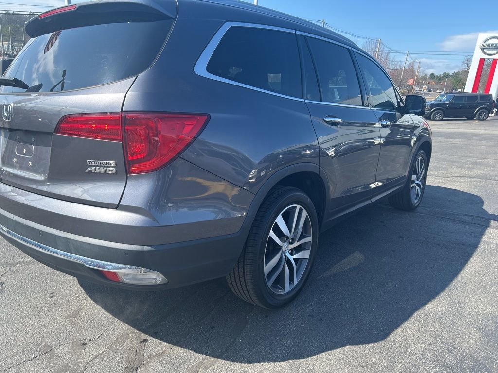 Used 2017 Honda Pilot Touring image 7