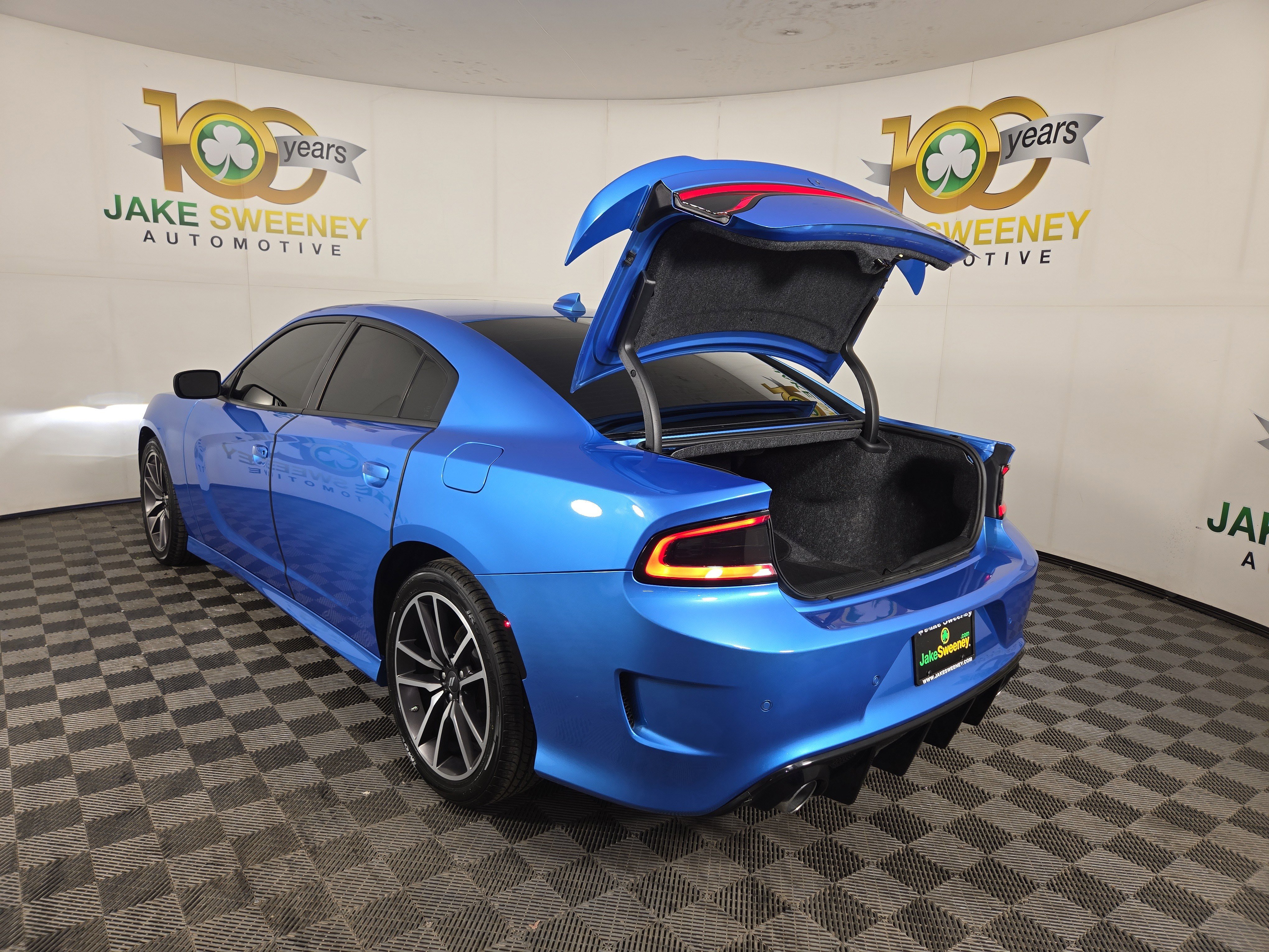 Used 2023 Dodge Charger R/T w/ Navigation & Travel Group RWD image 31