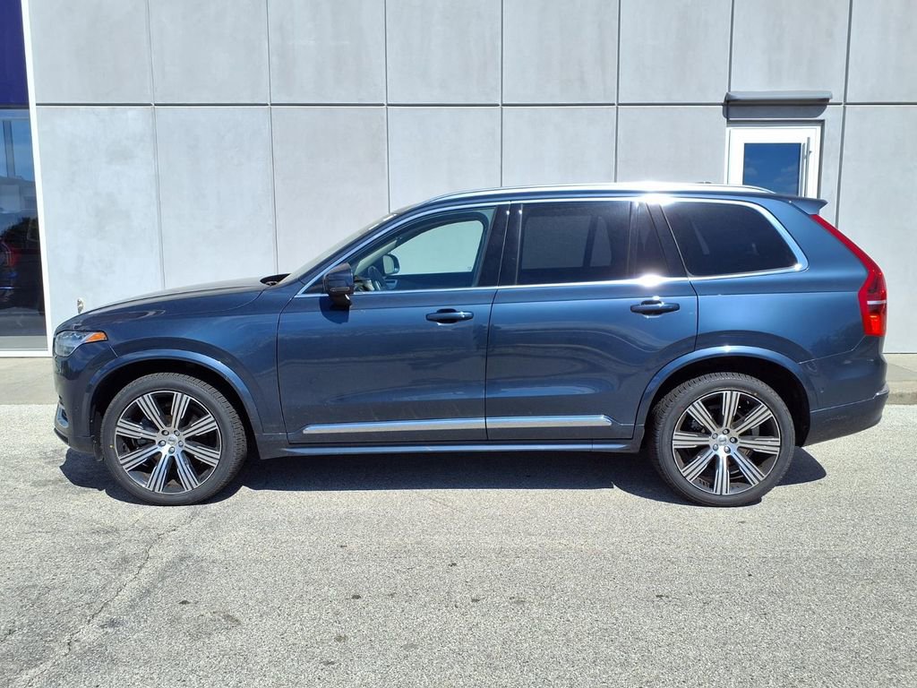 Certified 2023 Volvo XC90 B6 Ultimate w/ Protection Package Premier AWD/4WD image 3