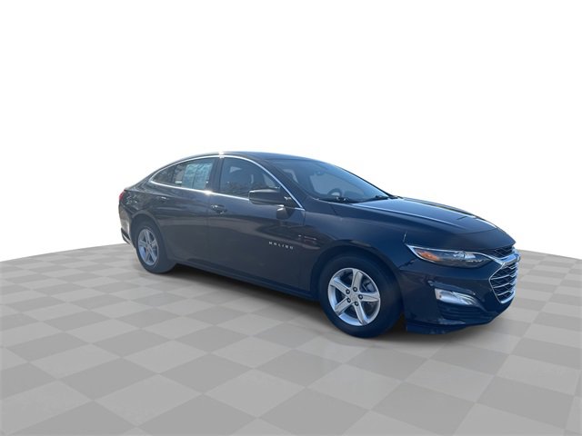Used 2022 Chevrolet Malibu LS image 2