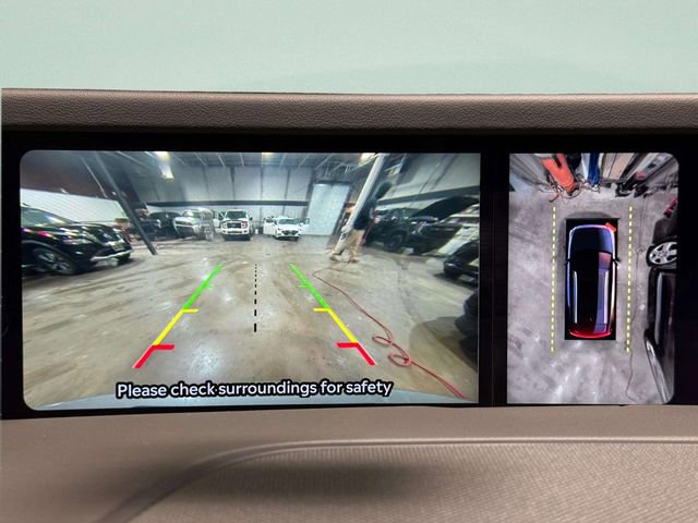 Used 2024 Lincoln Nautilus Reserve w/ Equipment Group 202A image 17