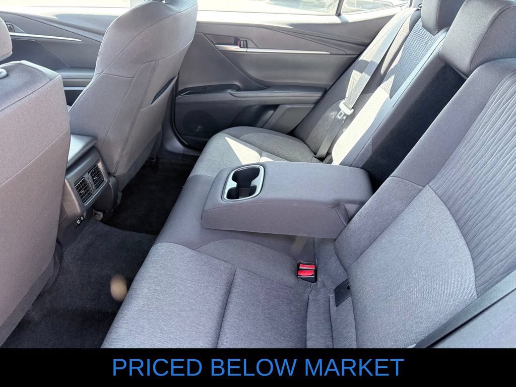 Used 2025 Toyota Camry LE FWD image 8