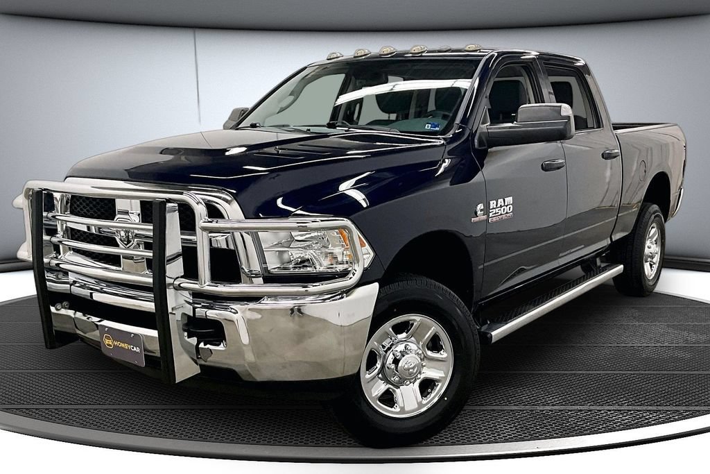 Used 2017 RAM 2500 Tradesman w/ Chrome Appearance Group AWD/4WD image 3