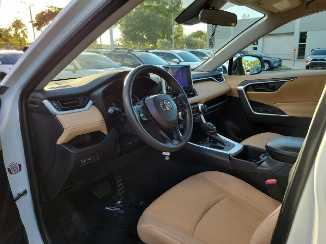 Used 2023 Toyota RAV4 LE FWD image 10
