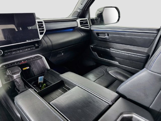 Used 2024 Toyota Tundra Platinum AWD/4WD image 23