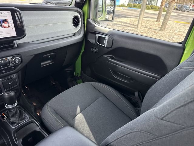 Used 2025 Jeep Wrangler Willys image 23