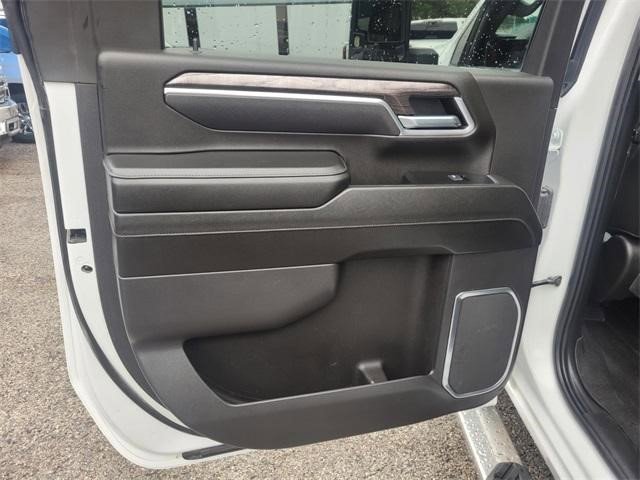 Certified 2025 Chevrolet Silverado 2500 LTZ w/ LTZ Premium Package image 14