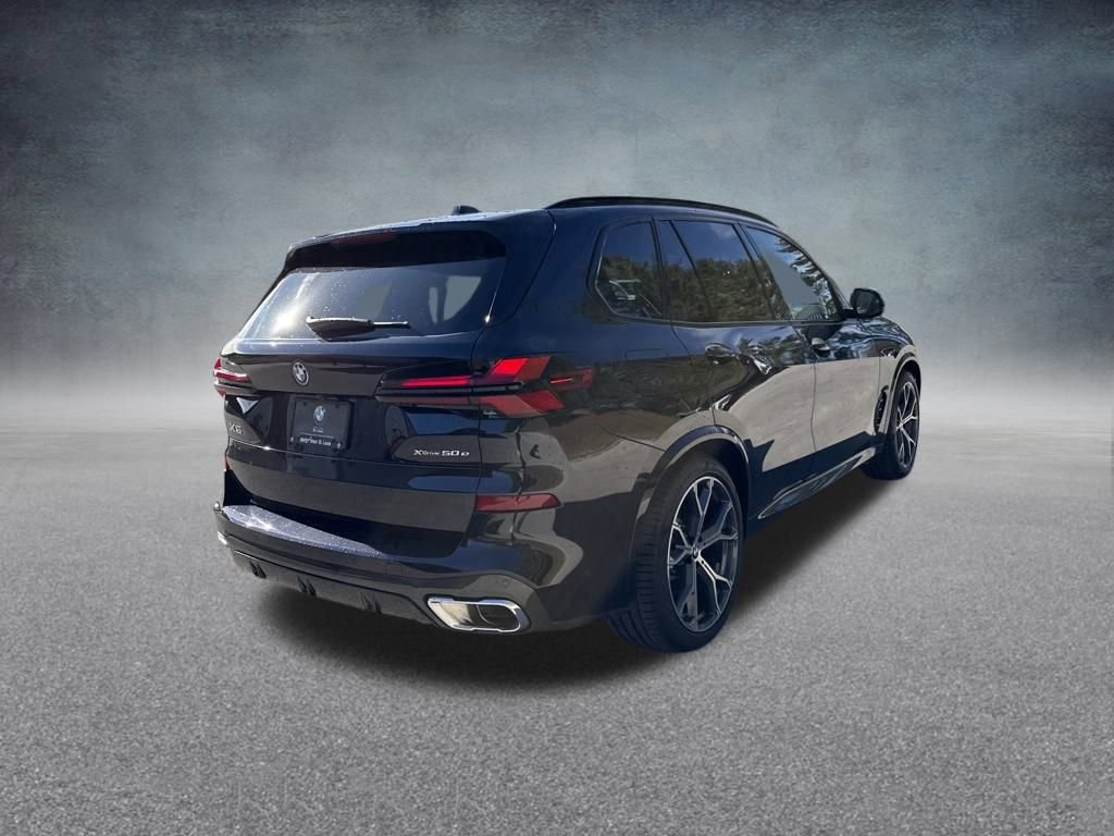 New 2026 BMW X5 xDrive50e w/ M Sport Package image 5