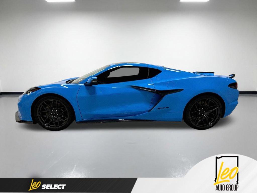 Used 2024 Chevrolet Corvette Z06 RWD image 11