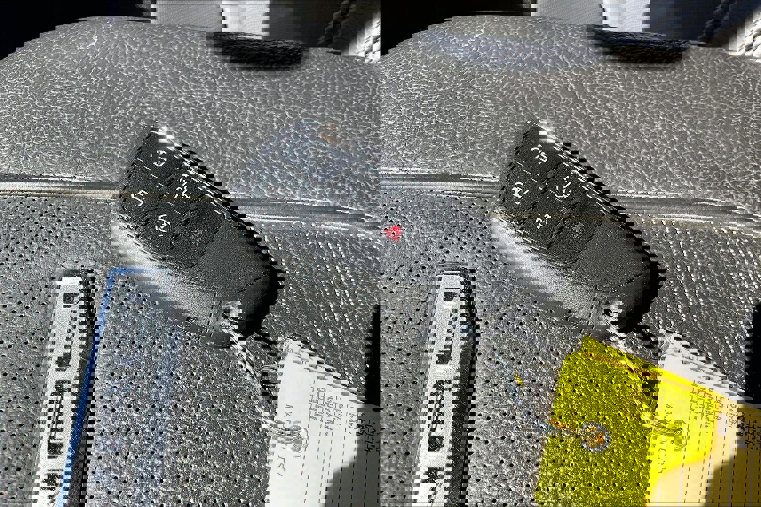 Used 2025 GMC Sierra 2500 Denali w/ Technology Package image 12