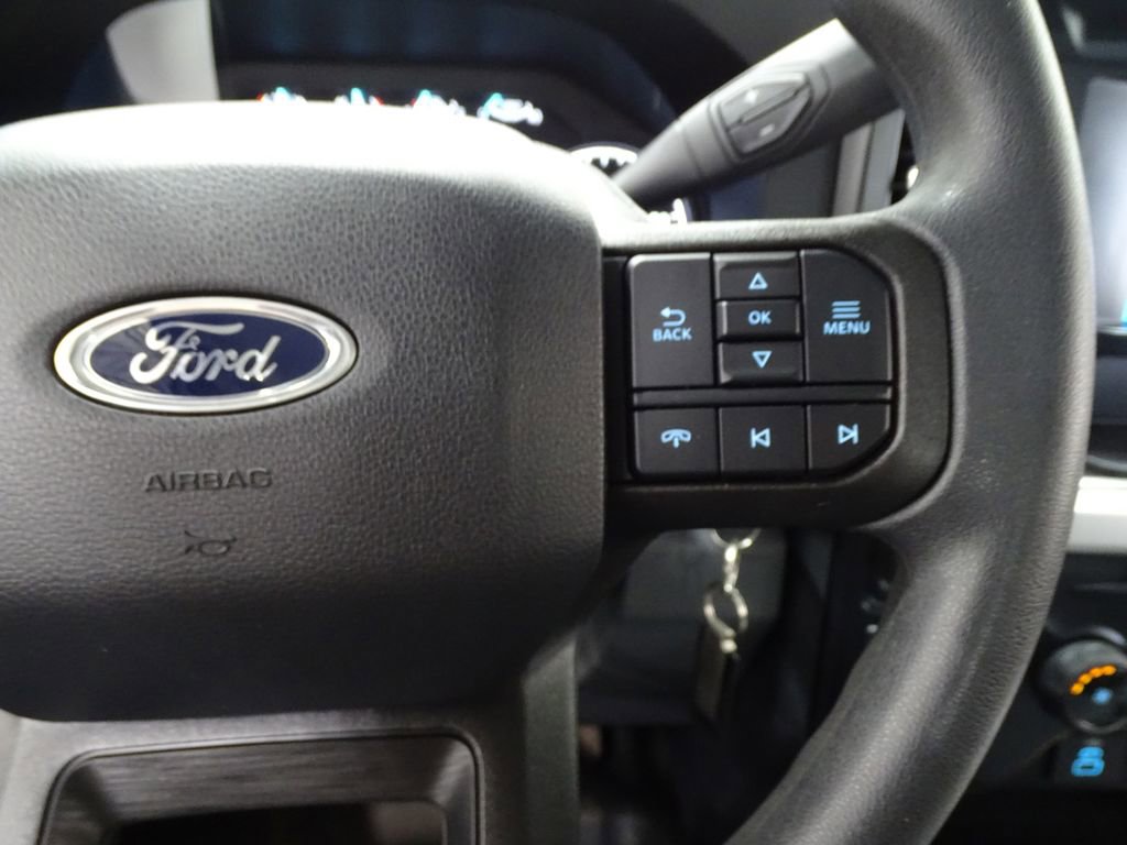 Used 2023 Ford F550 4x4 Regular Cab Super Duty image 18