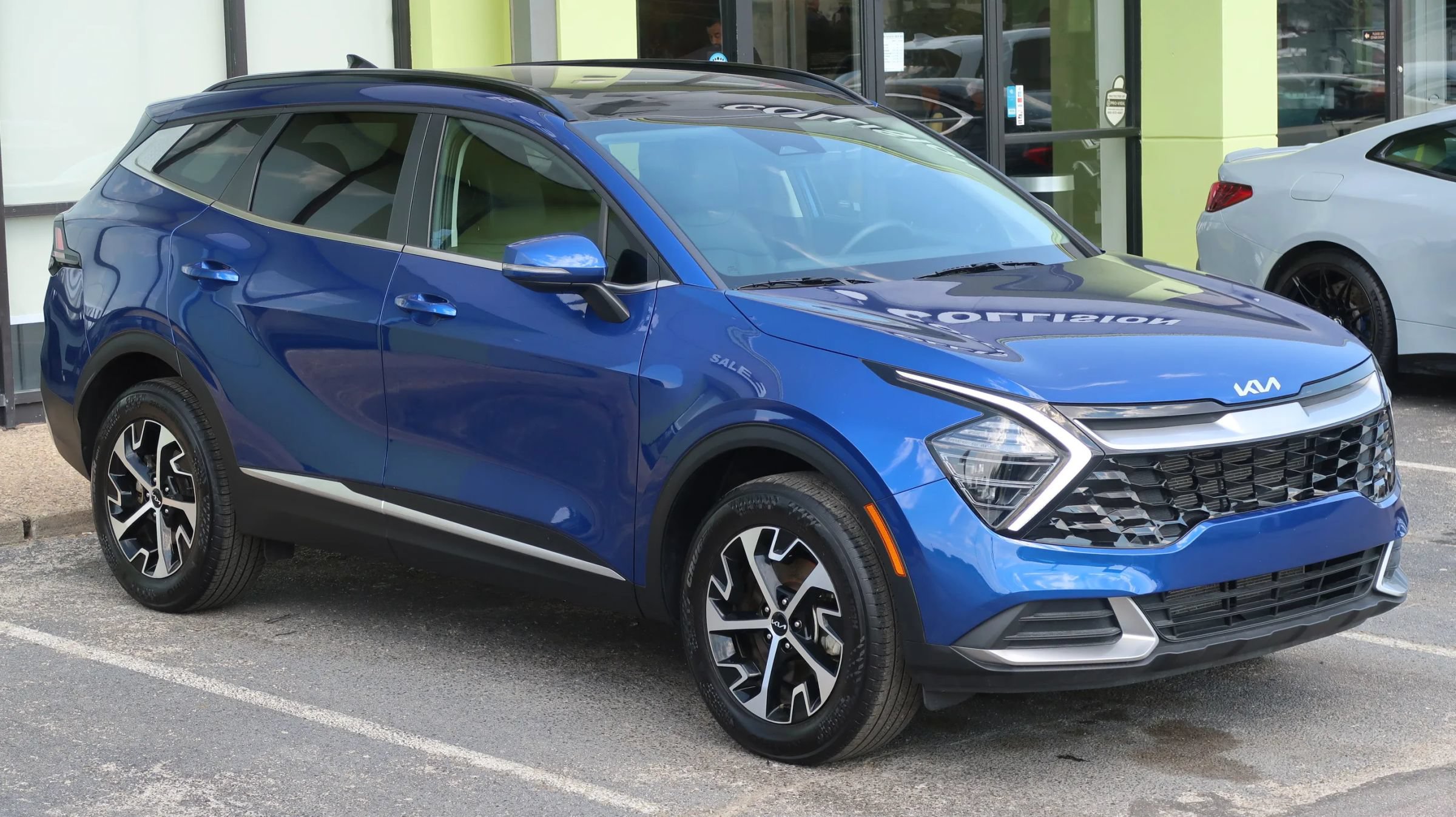 Used 2025 Kia Sportage EX w/ Premium Package AWD/4WD image 5