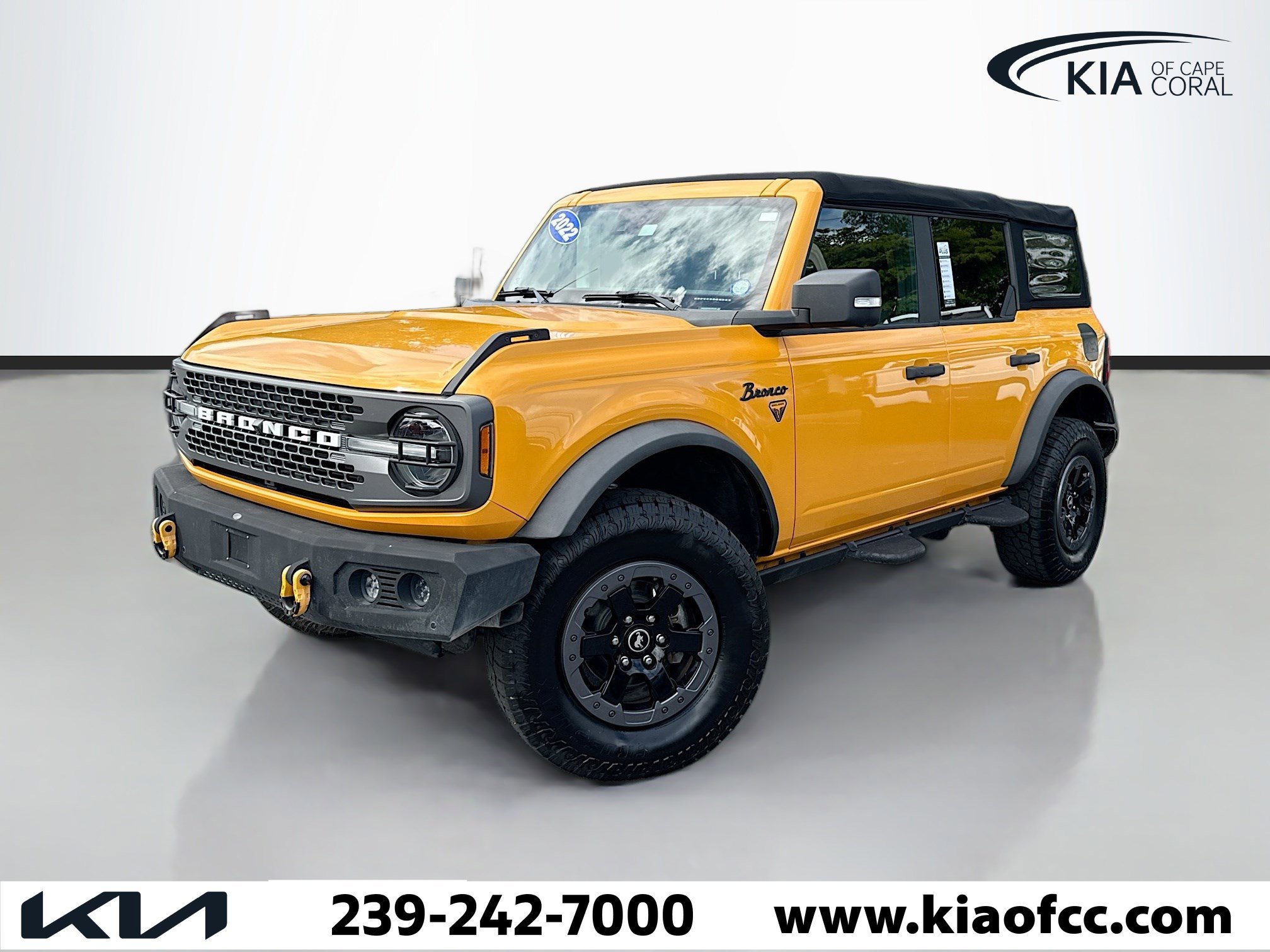 Used 2022 Ford Bronco Badlands image 2