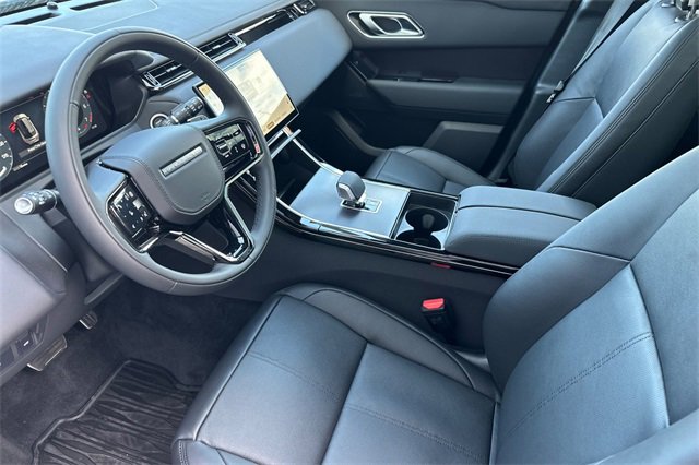 New 2026 Land Rover Range Rover Velar Dynamic SE image 9