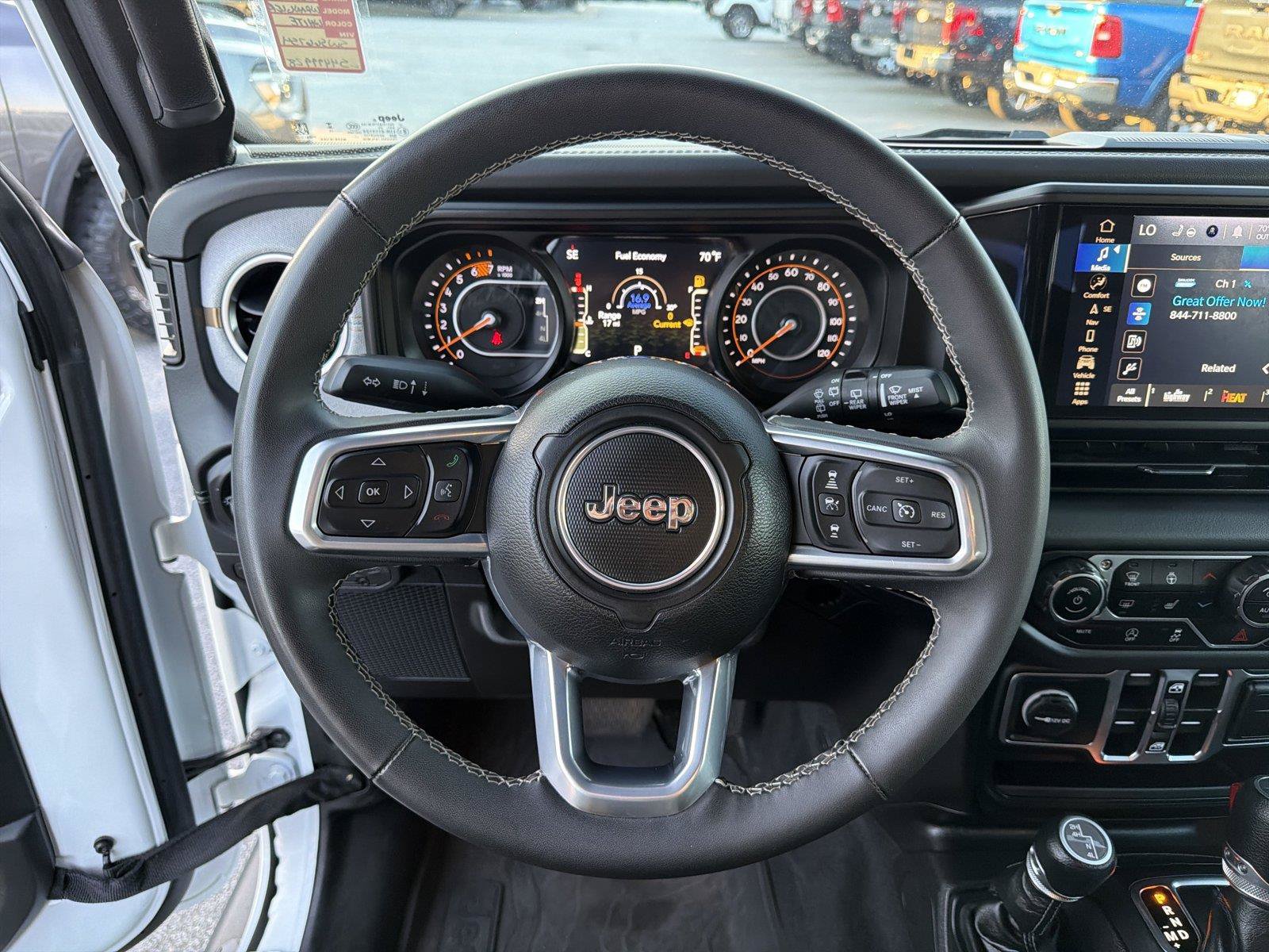 Used 2025 Jeep Wrangler Unlimited Sahara w/ Safety Group AWD/4WD image 22