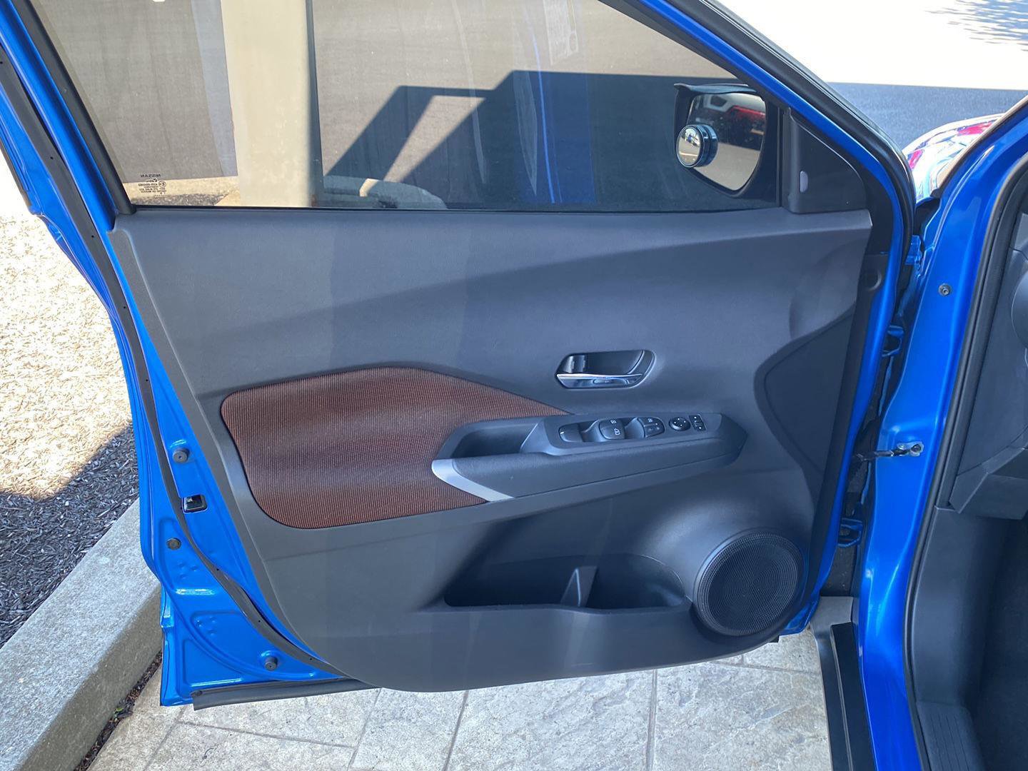 Certified 2021 Nissan Kicks SR image 17