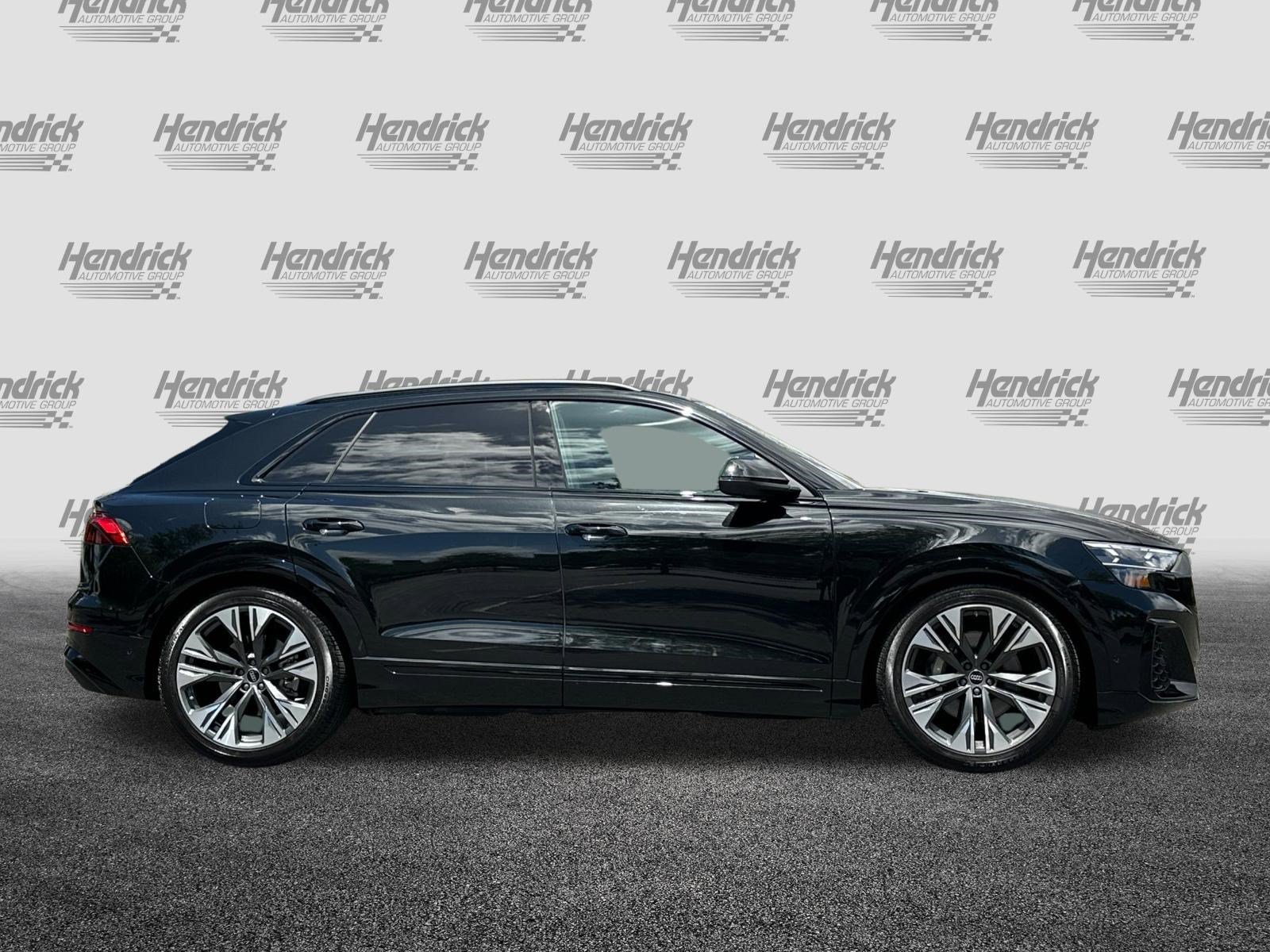Used 2025 Audi Q8 Prestige AWD/4WD image 3