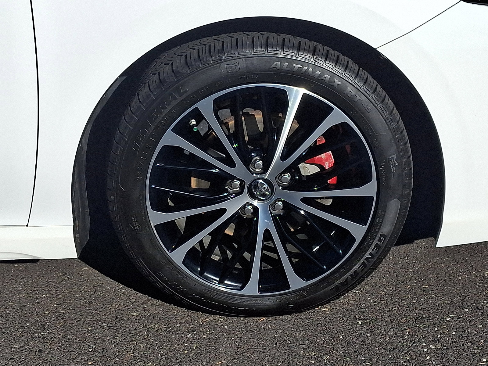 Used 2018 Toyota Camry SE image 8