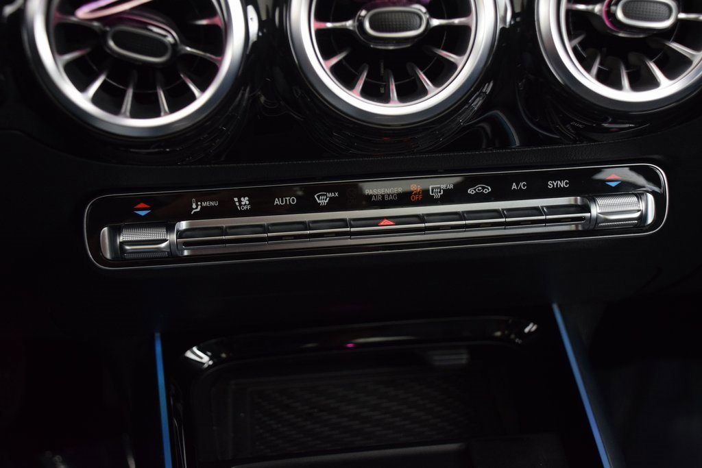 Certified 2025 Mercedes-Benz GLA 250 image 24