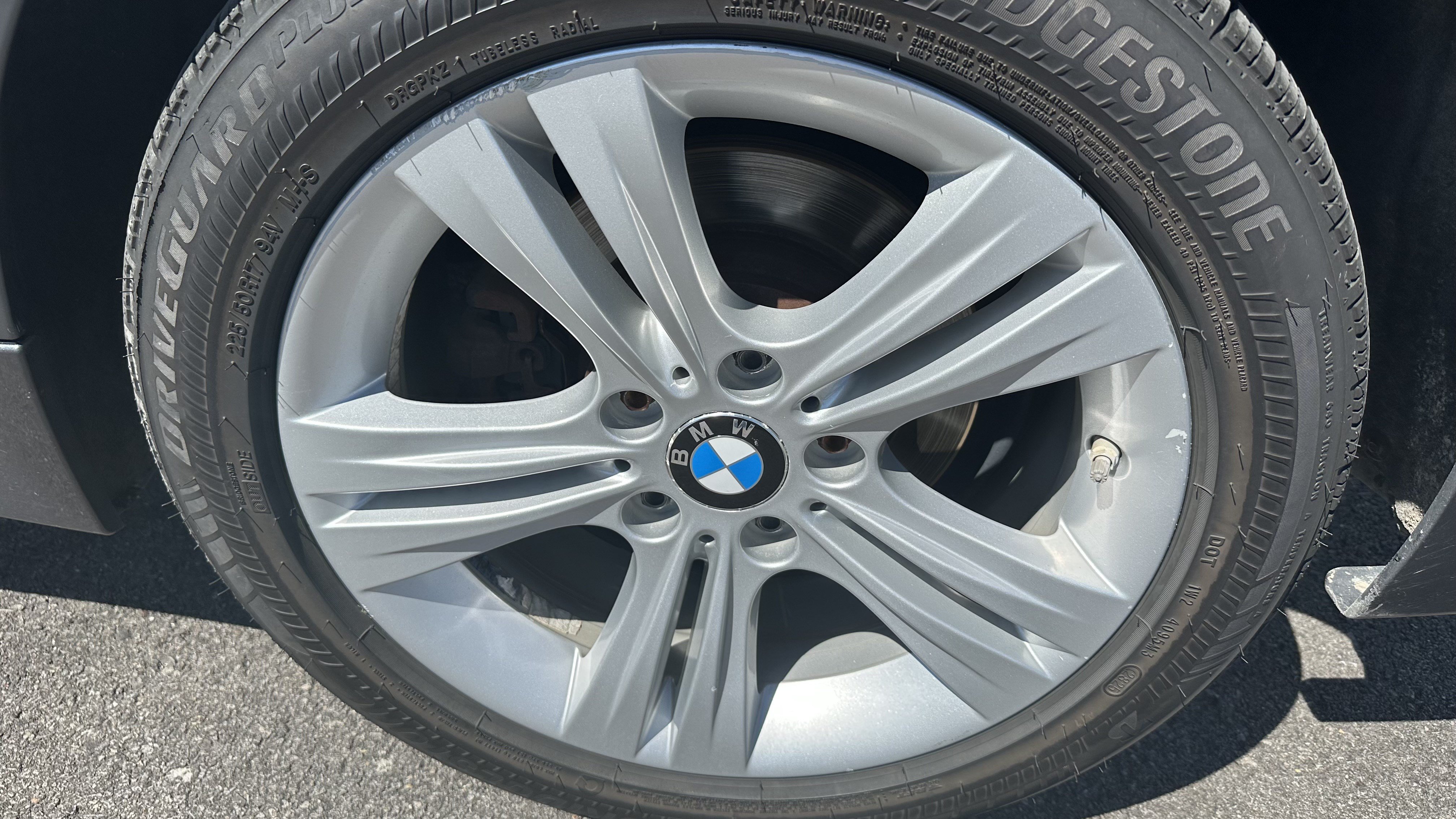 Used 2018 BMW 330i xDrive Sedan w/ Convenience Package AWD/4WD image 13