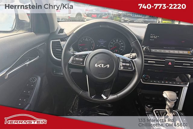 Used 2023 Kia Seltos EX AWD/4WD image 7