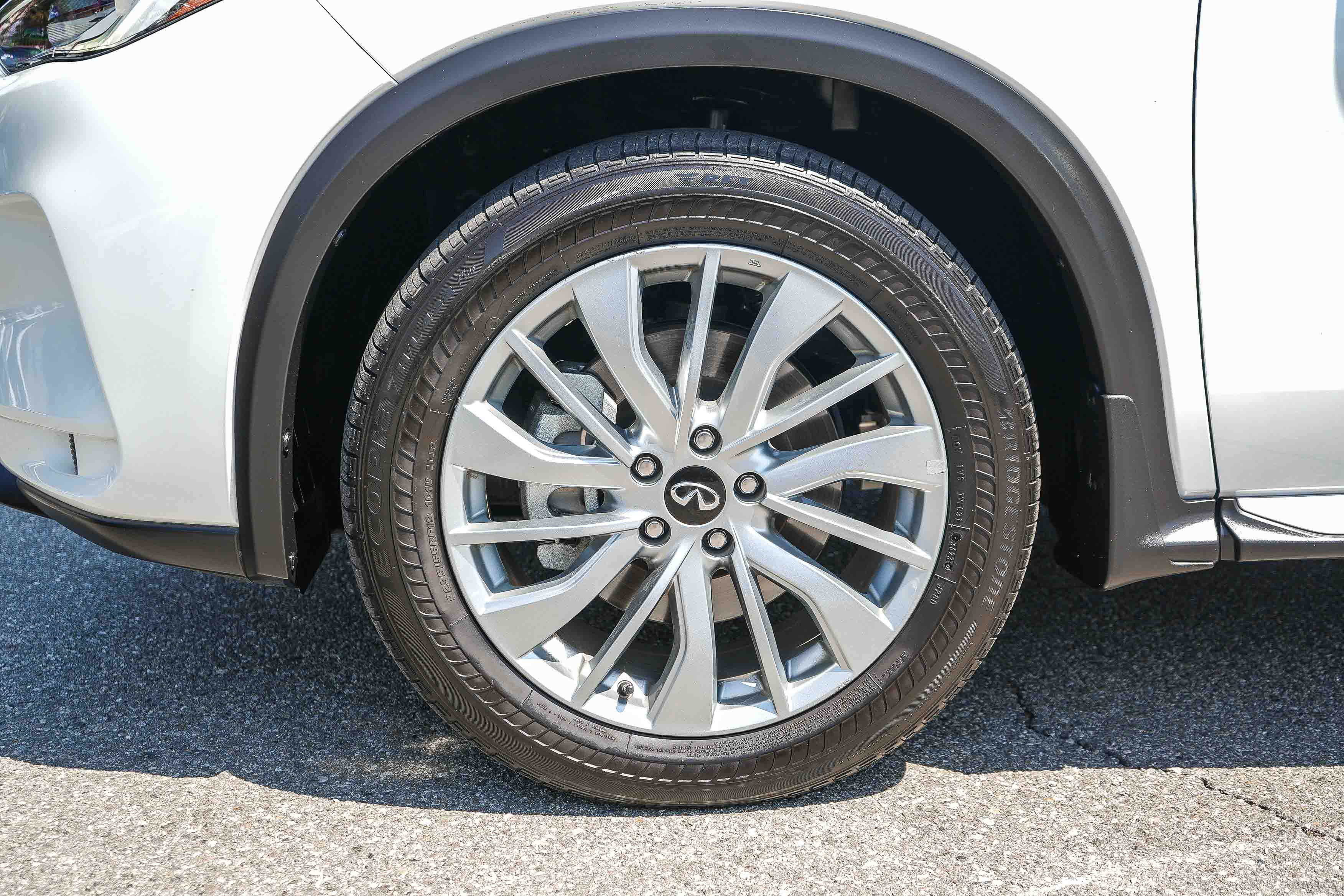 Used 2024 INFINITI QX50 Luxe FWD image 11