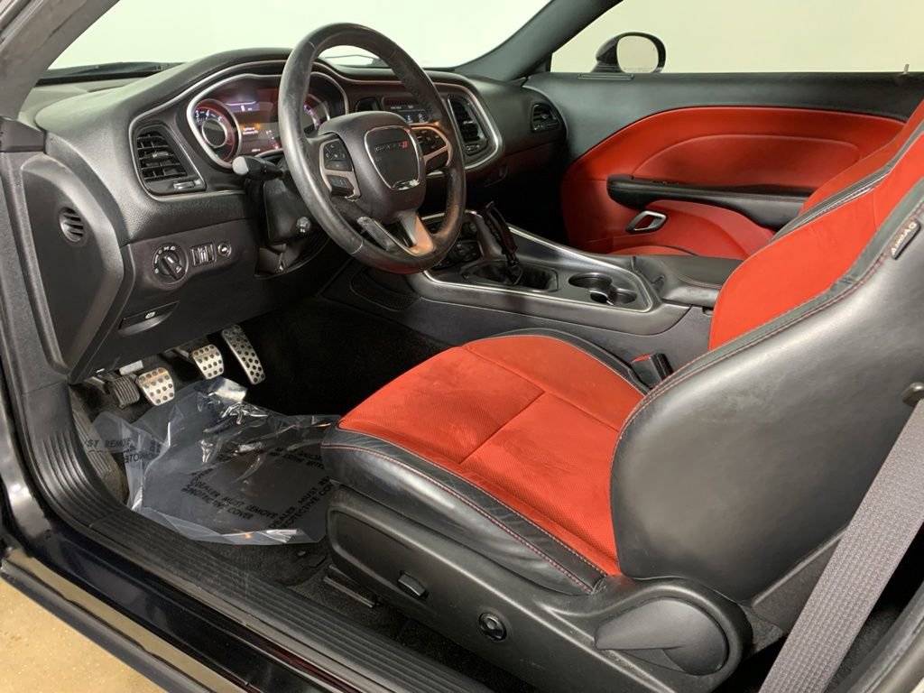 Used 2015 Dodge Challenger R/T Plus RWD image 25