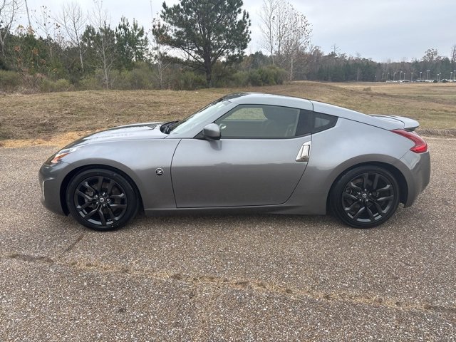 Used 2019 Nissan 370Z Coupe image 5