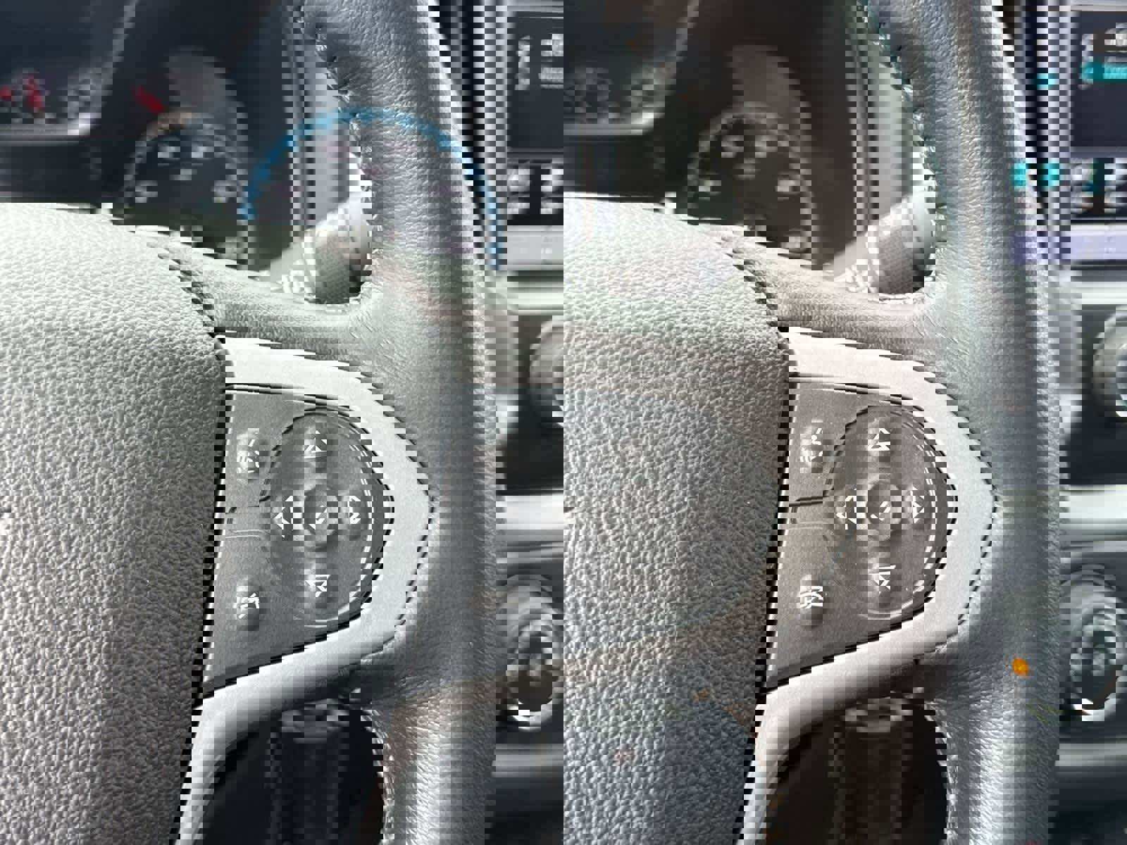 Used 2016 Chevrolet Colorado LT w/ LT Convenience Package image 19