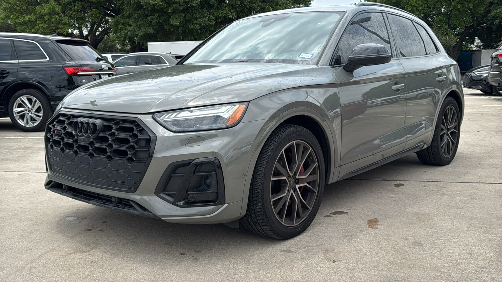 Used 2024 Audi SQ5 Prestige image 3