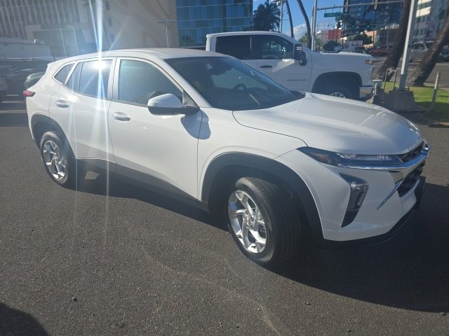 New 2026 Chevrolet Trax LS w/ LS Convenience Package image 2