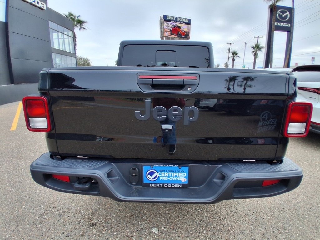 Used 2023 Jeep Gladiator Willys image 6