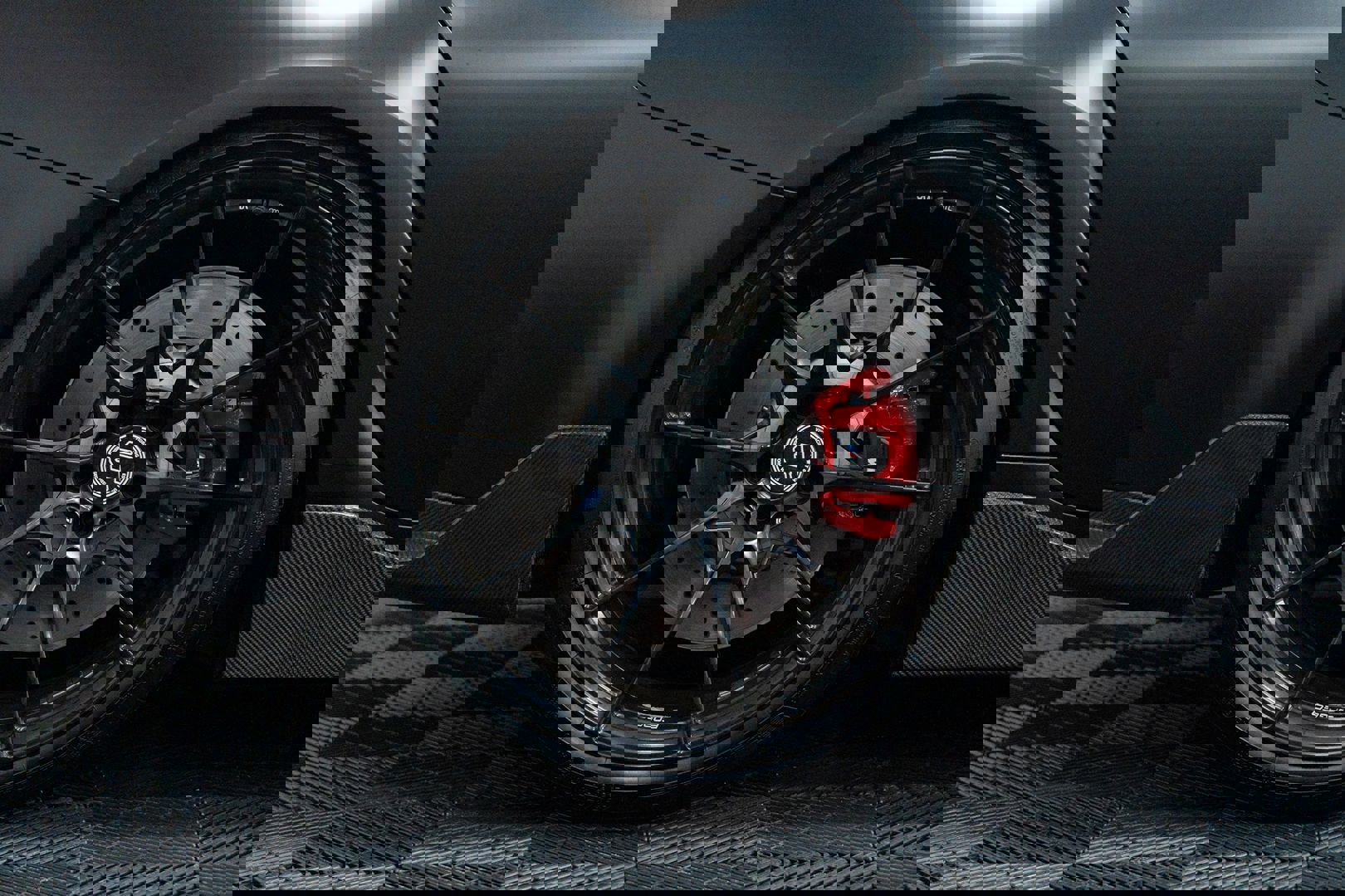 Used 2022 BMW M3 Competition w/ M Carbon Exterior Package AWD/4WD image 25