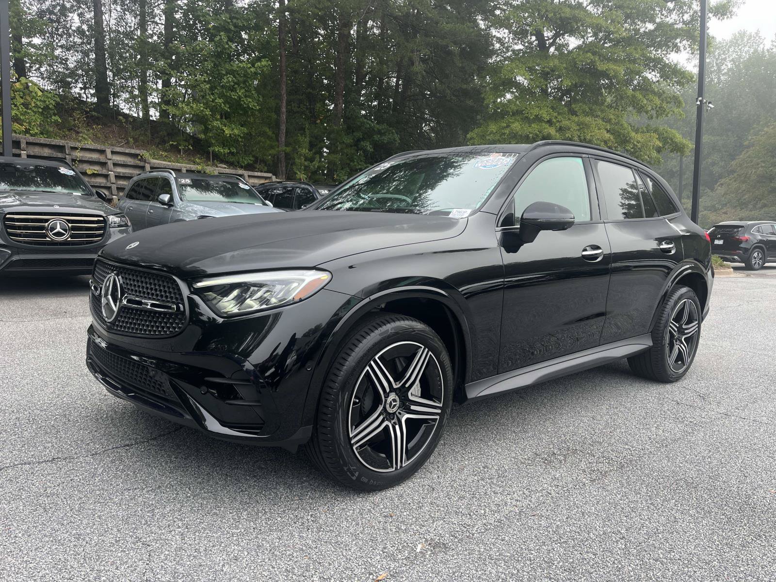 Certified 2025 Mercedes-Benz GLC 300 image 3