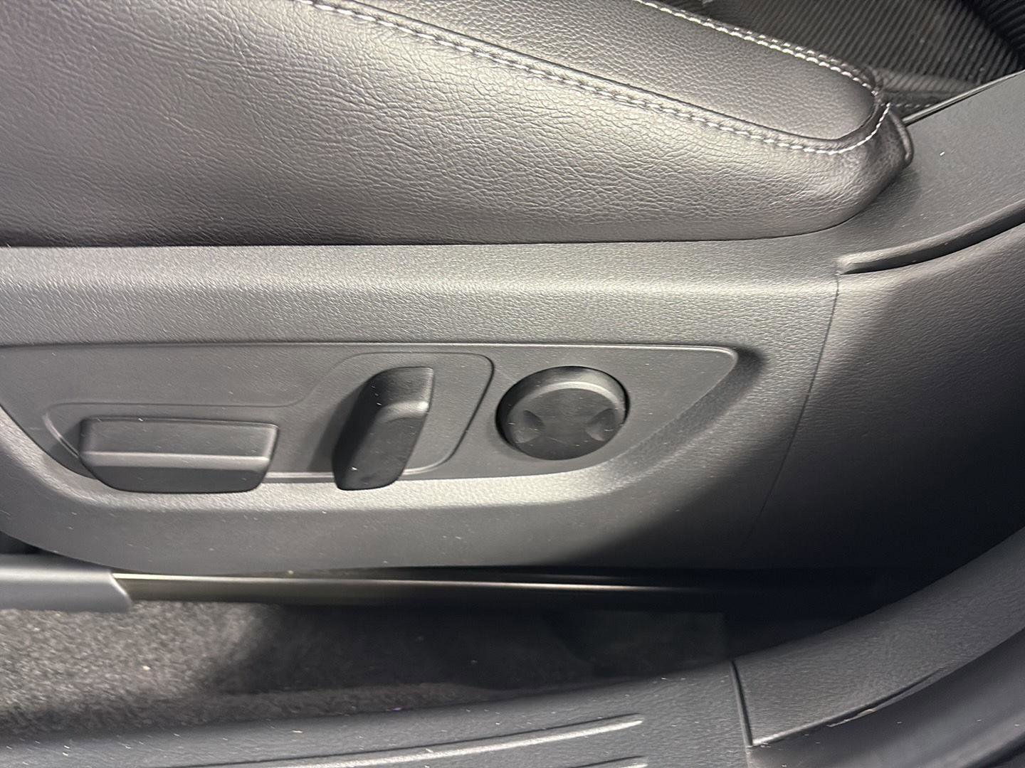 Used 2023 MAZDA CX-50 2.5 S w/ Cargo Package image 25