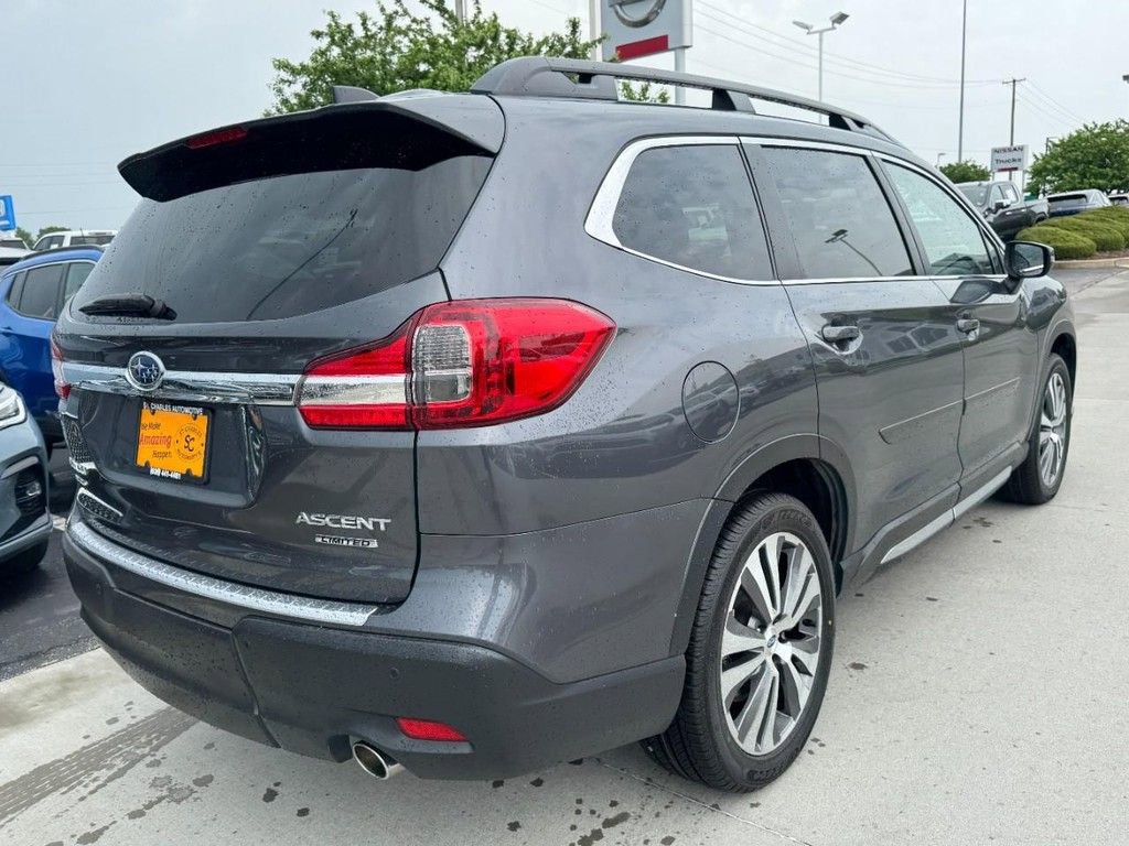 Used 2022 Subaru Ascent Limited w/ Technology Package AWD/4WD image 3
