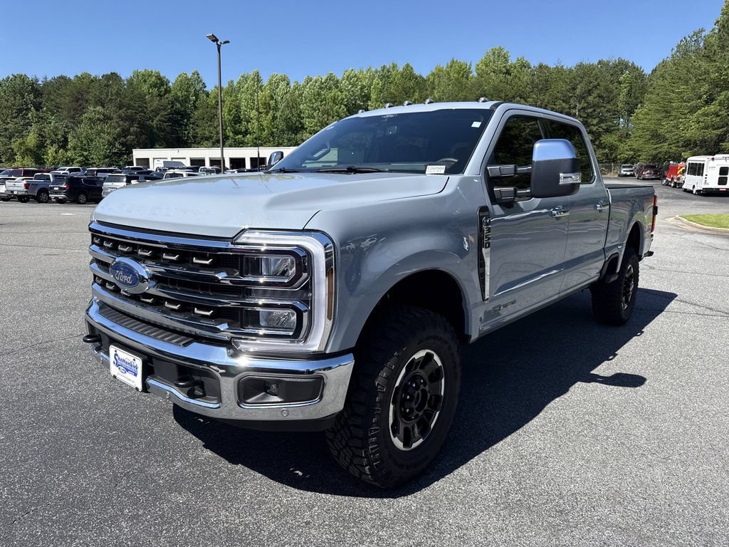 Used 2026 Ford F350 King Ranch w/ Tremor Off-Road Package AWD/4WD video 3